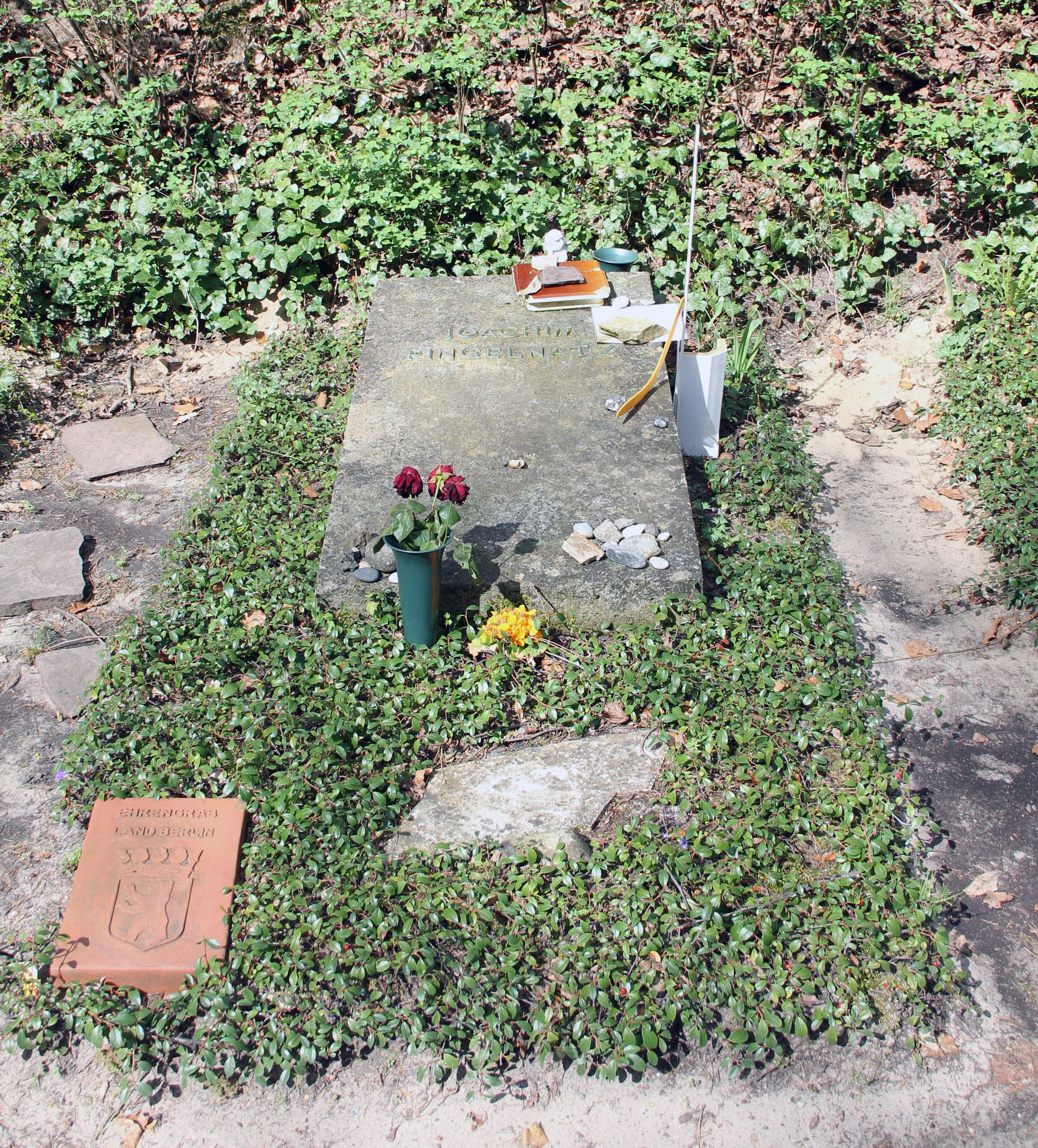 Ehrengrab von Joachim Ringelnatz auf dem Friedhof Heerstraße